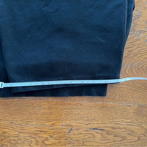 LL Bean women's black cropped pants 3x, great condition, smoke free home. - Picture 10 of 11
